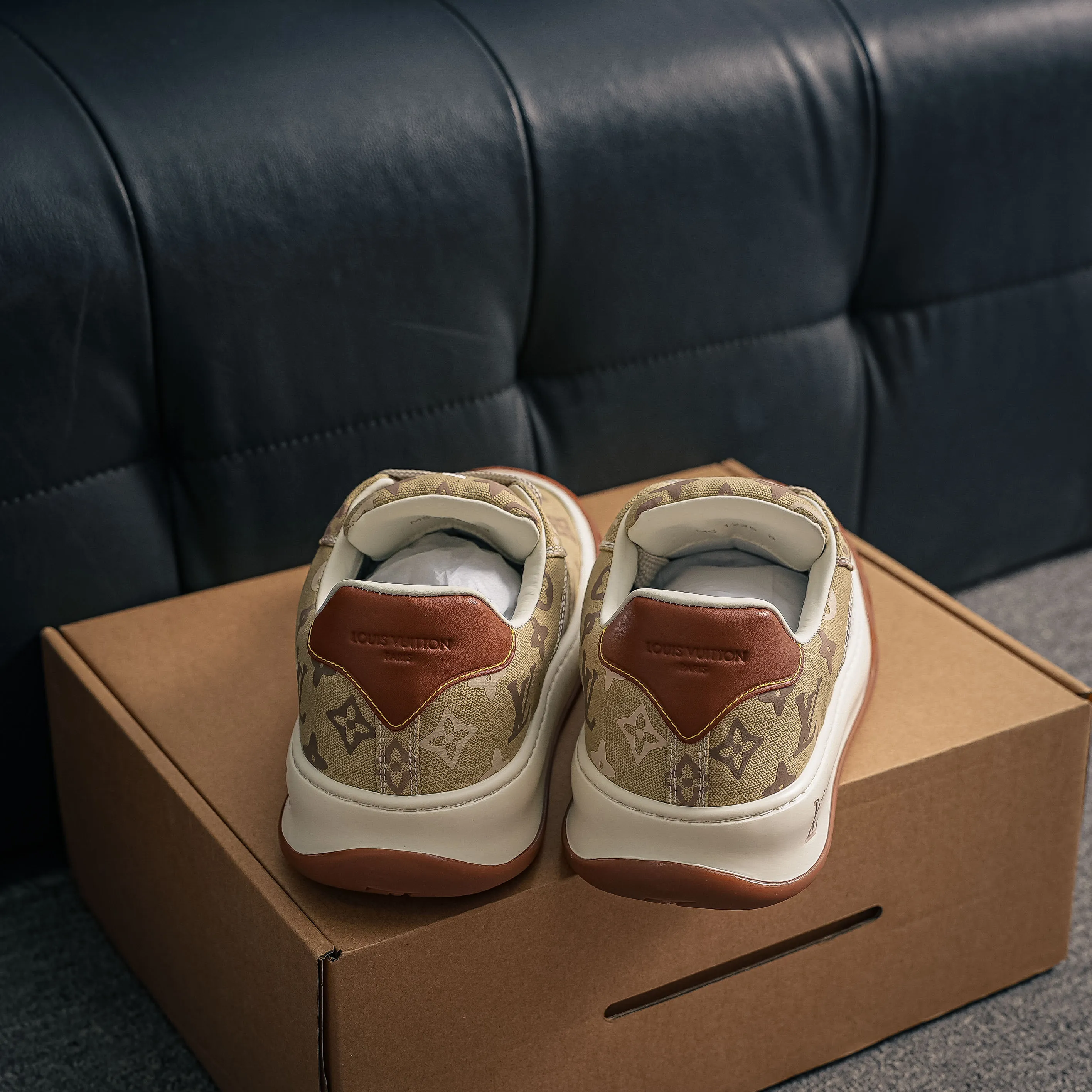 # LV tilted ， Shoes，Sneakers， Shoes，Skate Shoes~~ Sneakers， LV Shoes ， Cushioning TPU Vuitton ，